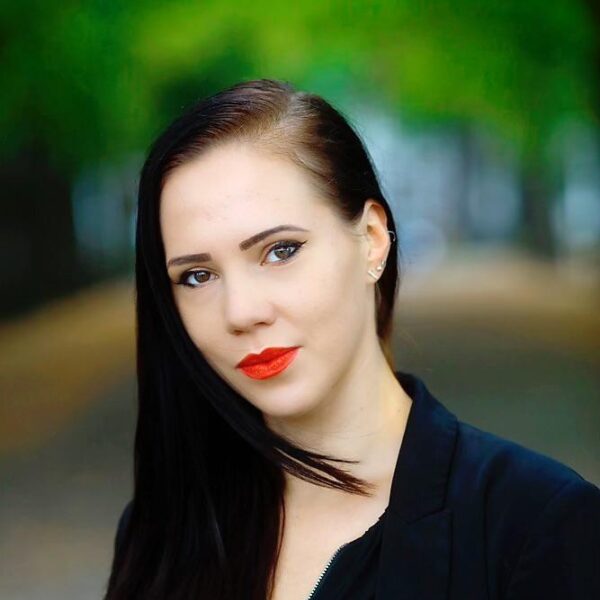 Anti-kunsthistorica Liselore Tissen: 'Ik kan het Meisje met de parel niet meer zien'