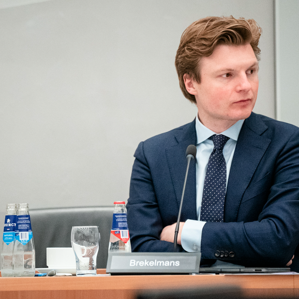 VVD: sluit direct Rusland af van betalingssystemen bij militaire confrontatie Oekraïne