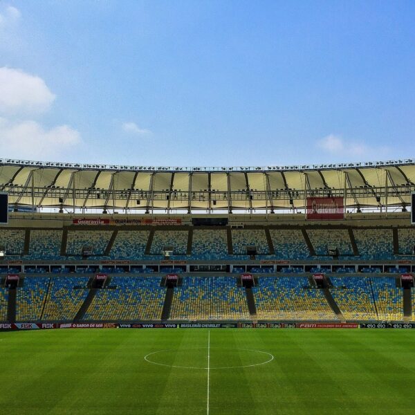 Moeten we wel een delegatie naar Qatar sturen? 'Je kunt dan beter zeggen ik wil een leuk voetbalfeestje en mensenrechten boeien me niet'
