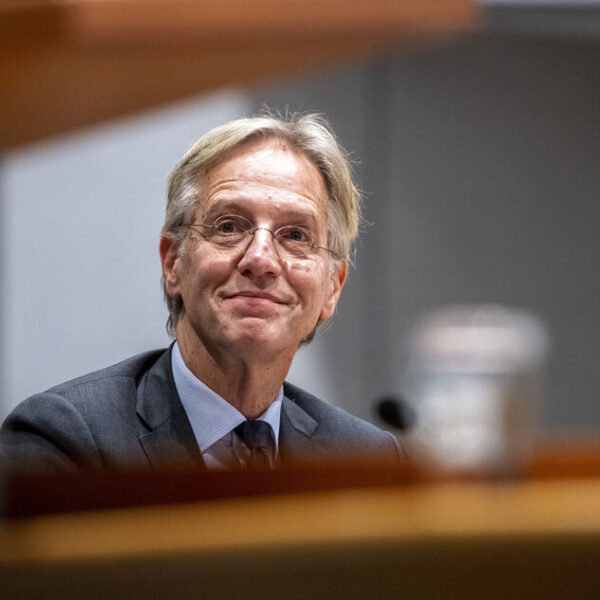 Minister Dijkgraaf (D66) over crisisberaad kabinet: 'Vastgestelde stikstofdoelen zijn erg belangrijk'