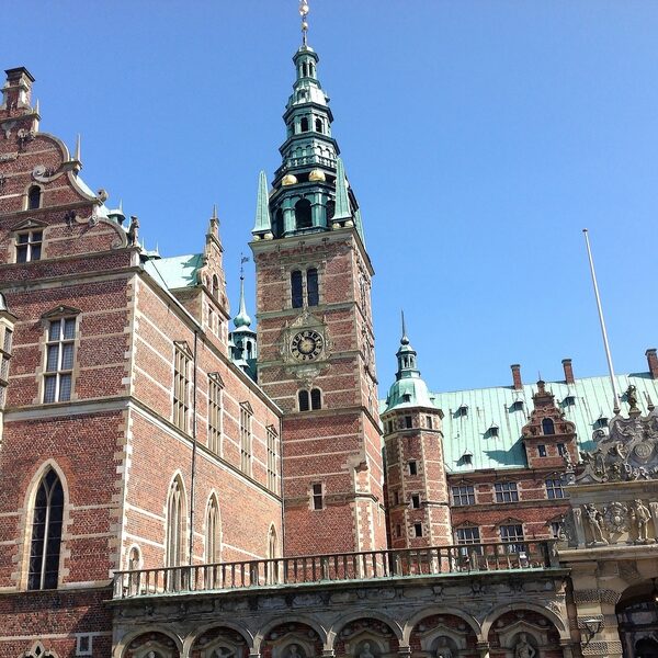 Uit elk raam zie je een boom in Frederiksberg