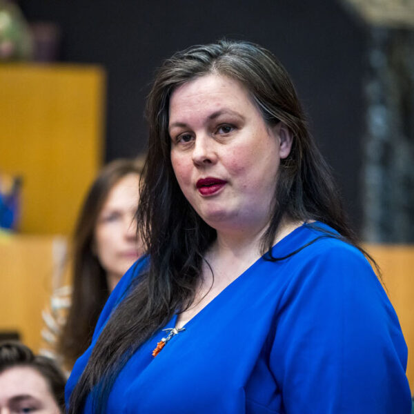 Annabel Nanninga (JA21): 'Klimaatverandering en immigratie zijn problemen van nu, slavernijverleden een van 150 jaar geleden'