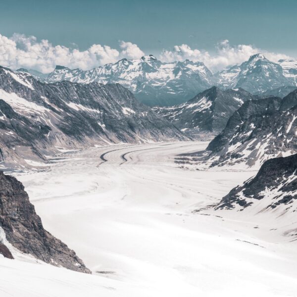 Gletsjers in de Alpen smelten harder dan gedacht: 'Meer dan de helft van het ijs is verdwenen'