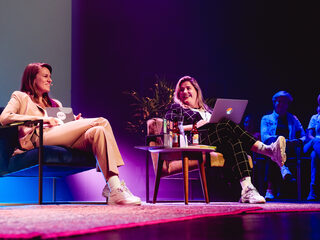 Wordt 'De Lesbische Liga' de beste podcast van Nederland?