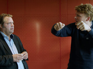 Bureau Sport: ‘Natte Parijs-Roubaix gunstig voor Mathieu van der Poel’