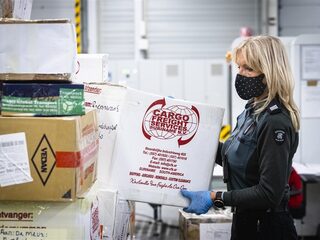 Wat houdt de nieuwe btw-regeling voor pakketjes buiten de EU in?
