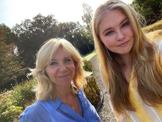 Kroonprinses Amalia: 'Ik zal nooit iets ondertekenen wat de vrijheid van meningsuiting wegneemt'