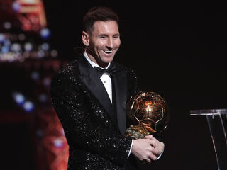 Messi pakt zevende Ballon d'Or en blijft Lewandowski voor