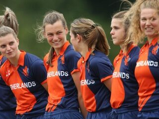 Cricketvrouwen via omweg uit zuidelijk Afrika terug in Nederland