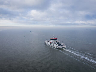 'Zandhonger' laat Waddenzee dichtslibben: hoe blijven de eilanden bereikbaar?