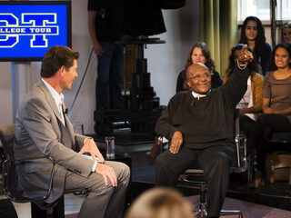 Ontmoetingen met Desmond Tutu: 'De ruimte lichtte op als hij binnenkwam'