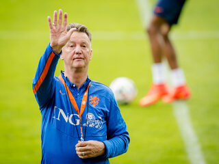 Van Gaal, Conte of Zidane; wie wordt de nieuwe bondscoach van Oranje?