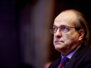 Ziekenhuisvoorman Melkert: ziekenhuizen dreigen hun mensen niet meer te kunnen betalen door energiekosten