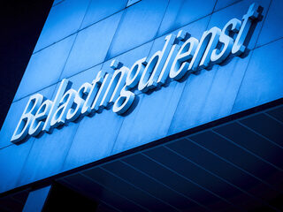 Welke superlijm repareert het gammele toeslagensysteem?