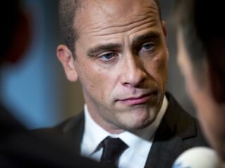 Diederik Samsom roept Rutte op: 'Kom uit de loopgraven en werk mee aan een Europese oplossing'