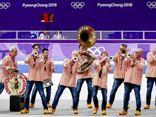 Groot feest voor dweilorkest Kleintje Pils: Al 25 jaar wereldberoemd