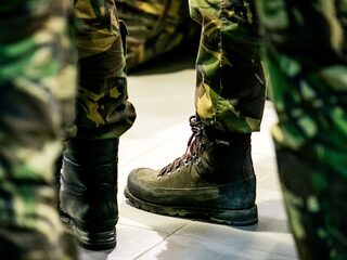 Nederland stuurde in 2006 niet genoeg militairen naar Afghanistan
