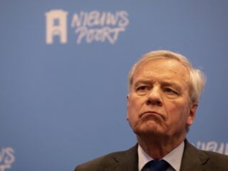 De Hoop Scheffer: 'We moeten Oekraïne blijven steunen; ze mogen echt niet verliezen'