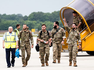 Rob de Wijk: 'De NAVO ligt op z’n gat. Europees leger komt er zeker'