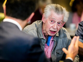 Er dreigt een enorm tekort aan mantelzorgers: ‘Dit moet hoger op de politieke agenda’