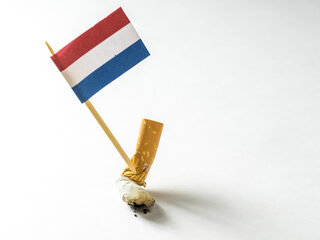 Stand.nl: Alle supermarkten moeten per direct stoppen met de verkoop van sigaretten