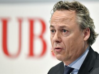 Podcast De Dag: hoe besmeurde Ralph Hamers de bankensector moet redden