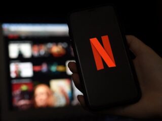 Podcast De Dag: al 25 jaar het Netflix-model