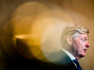 Oud-minister Medische Zorg Van Rijn heeft 'ongemakkelijk gevoel' bij mondkapjesdeal Van Lienden