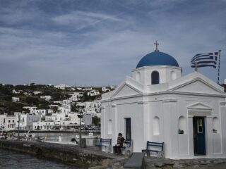 Van Elon Musk tot The Kardashians: Griekse irritatie over luxetoerisme