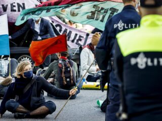 Podcast De Dag: hoe Extinction Rebellion zich in de kijker speelt