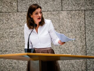 Beckerman (SP): 'Wantrouwen in gedupeerden vertraagt schadeafhandeling'