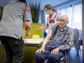 Stand.nl: 'Nederland moet veel beter voor kwetsbare ouderen gaan zorgen'