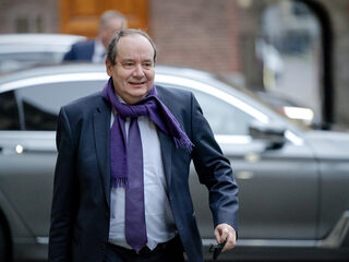 Staatssecretaris Vijlbrief brengt eerste bezoek aan bevingsgebied Groningen