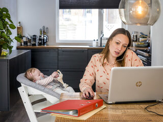 Podcast De Dag: het nieuwe normaal van (niet) thuiswerken