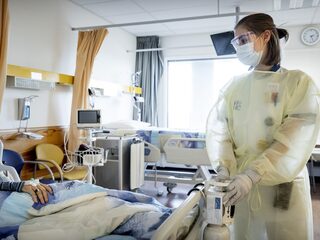 Stijgende coronacijfers: wat betekent deze trend voor de ziekenhuizen?
