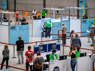 GGD denkt over drie maanden iedereen tussen 12 en 18 jaar geprikt te kunnen hebben