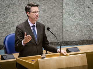 Had waarnemend Kamervoorzitter Martin Bosma moeten ingrijpen?