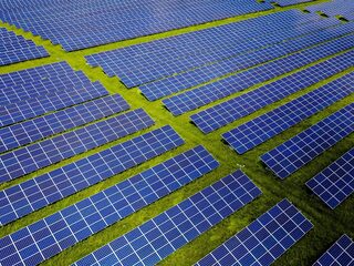 Nieuwe Jortcast: Is de zon de oplossing voor het klimaatprobleem?