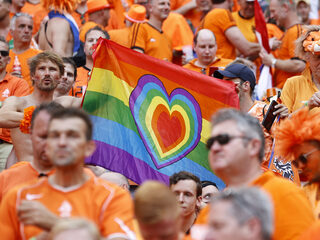 Nieuwe campagne voor LHBTI-acceptatie in voetbalwereld