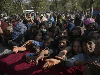 Weis probeert zijn vrouw uit Afghanistan te krijgen: 'Het is verschrikkelijk hier'