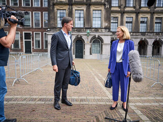 Wie wil er nog met wie? Het vertrouwen lijkt weg in de formatie, ziet politiek commentator Joost Vullings