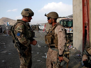 'Eén Europees leger roept de vraag op: wie beschermt wie?'