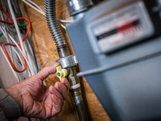 Kabinet gaat mensen helpen die energie niet meer kunnen betalen