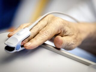 'Ziekenhuizen in westen van Nederland nog niet toegekomen aan uitgestelde zorg'