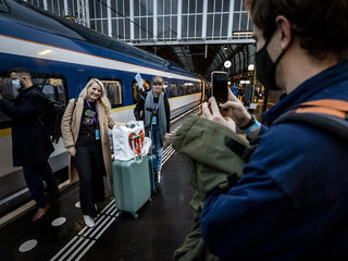 Al workshoppend treinen naar de klimaattop in Glasgow