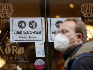 Podcast De Dag: Landen voeren 'vaccinatiedrang' op