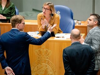 Podcast De Dag: debatteren voor de bühne