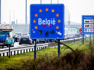 Antwerpse gouverneur over massaal Nederlands bezoek: 'Asociaal, niet solidair en niet verstandig'