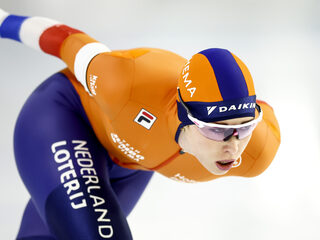 Zusjes De Jong tellen af: Michelle dansend, voor Antoinette geen polonaise