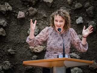 SP-Kamerlid Leijten: 'Onvergeeflijk dat er in 2021 nog kinderen uit huis zijn geplaatst'